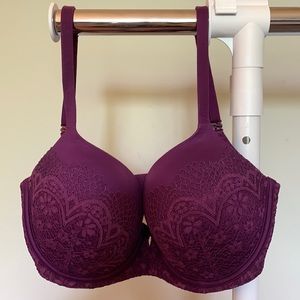 32DDD Victoria’s Secret Body by Victoria Lined Demi